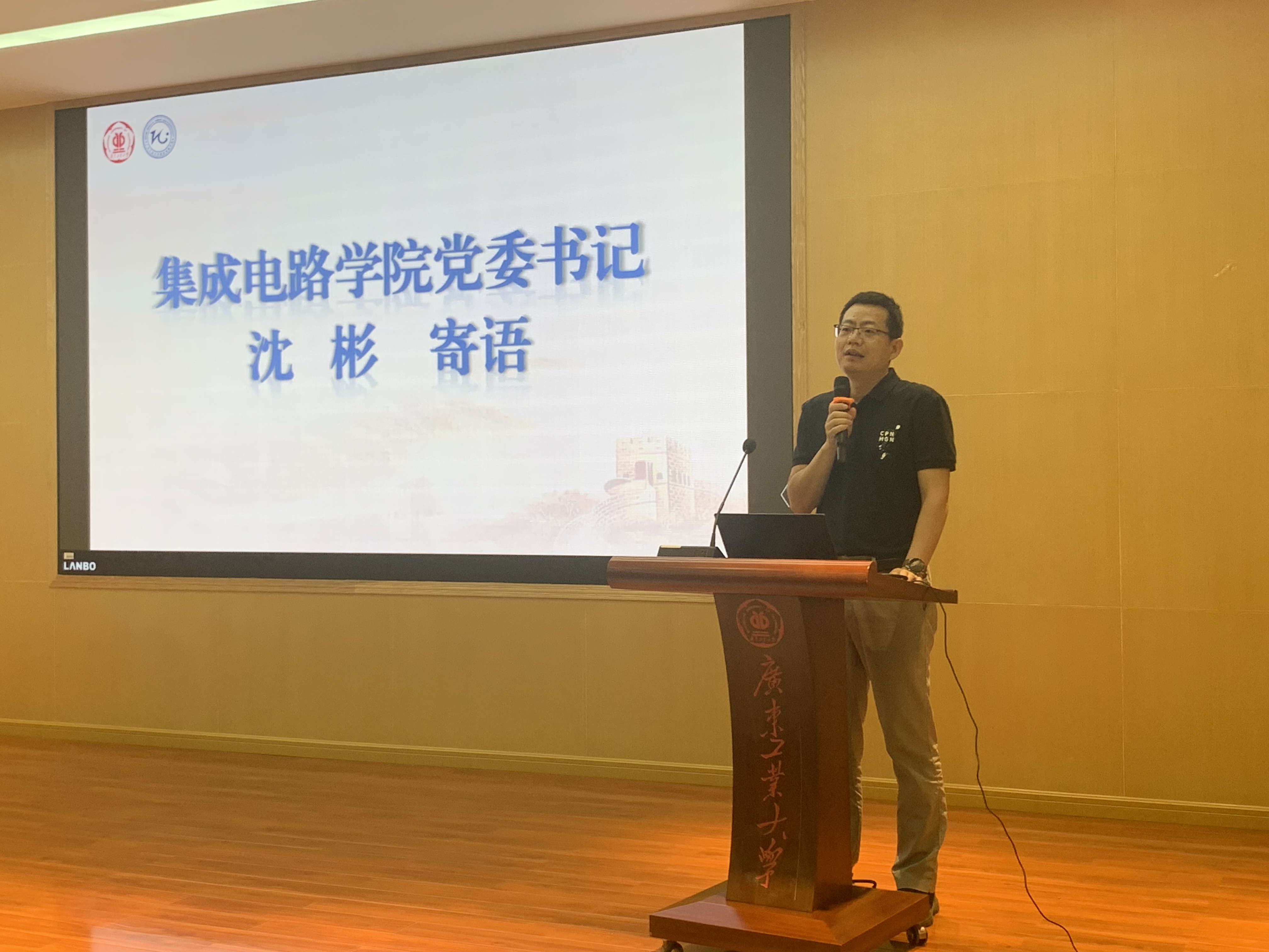 厕所偷拍